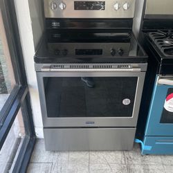 30’’ Maytag Range With Airfry