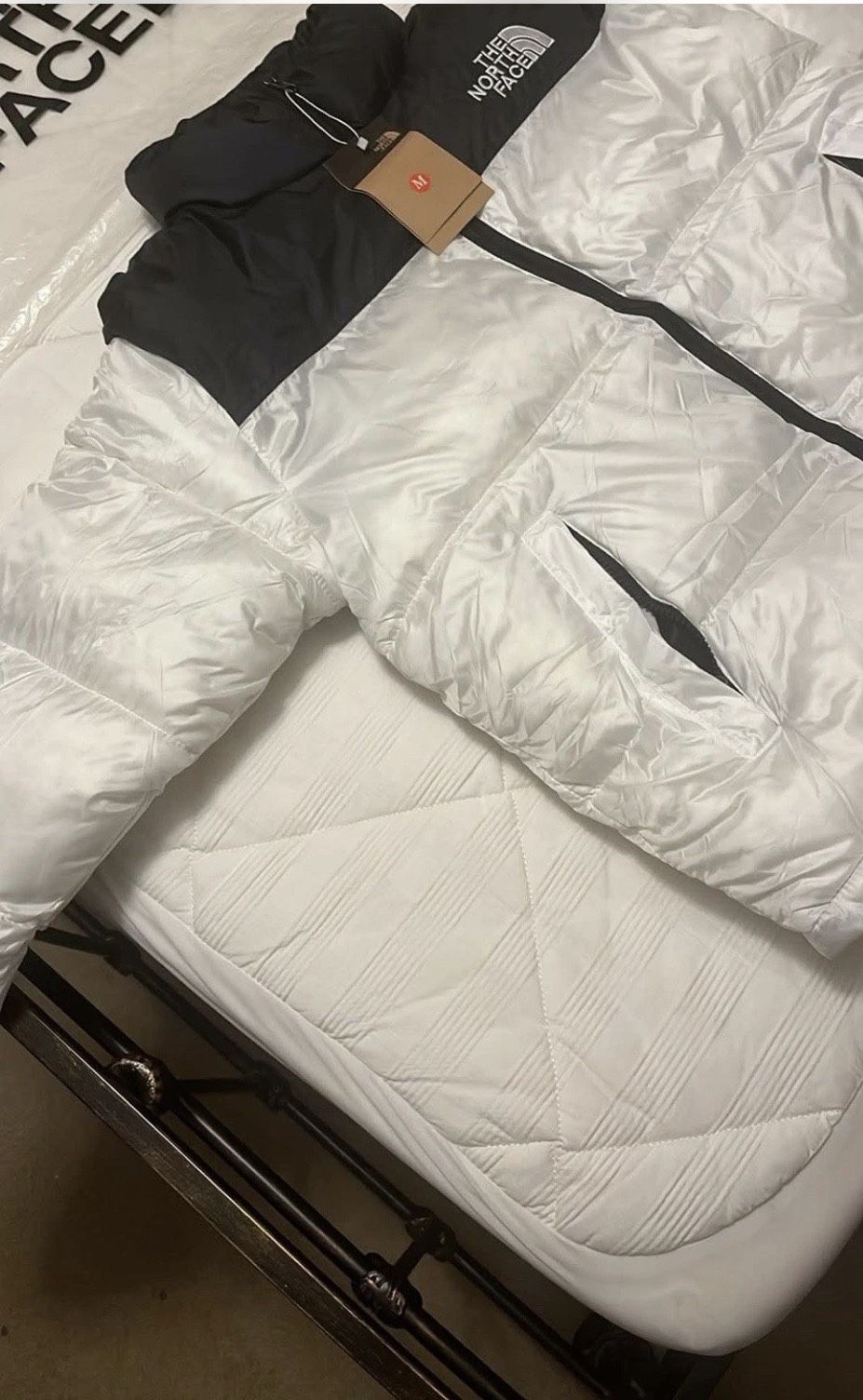 NEW North Face Puffer Jacket Size-md