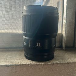 Panasonic Lumix S S35 35mm F1.8 L-Mount Lens