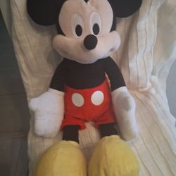 CLASSIC MICKY MOUSE STUFF ANIMAL 25IN LIKE NEW CONDITION