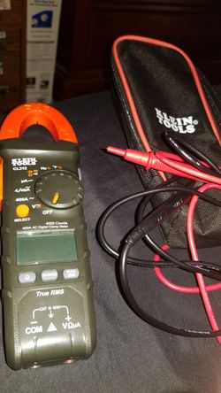 400A AC auto ranging digital clamp meter