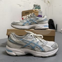 ASICS Gel 1130 - Size 7Y / 8.5 Women 