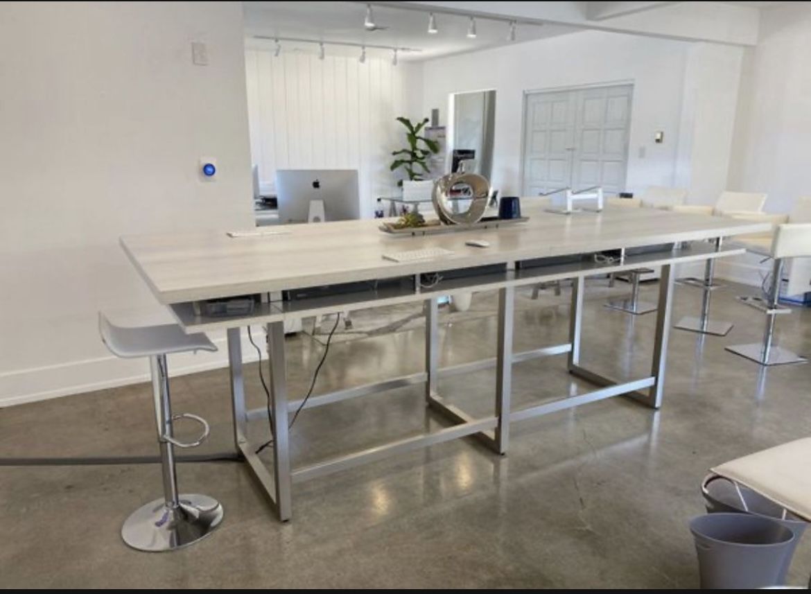 Stand Up Desk (High Quality)