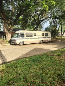 Driving Rv Works Minor Fuel Pump And Battery