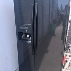 Black ⚫️ Kenmore Elite Side By Side Fridge fully functional in great condition