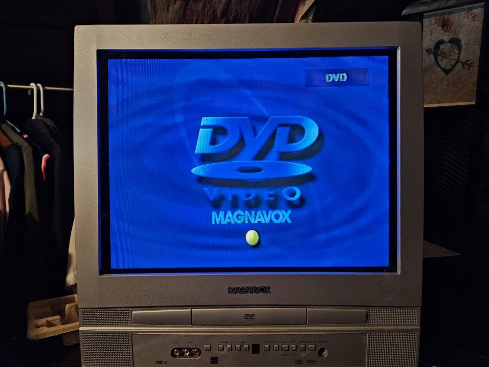 MAGNAVOX retro CRT Flat-screen Gaming Tv