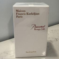 BACCARAT WHITE BRAND NEW 
