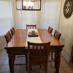 Solid oak pub style dining table and chairs 