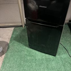 Hisense MINI FRIDGE USED