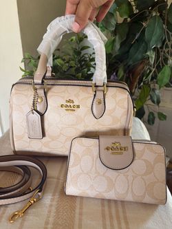 Bag with wallet