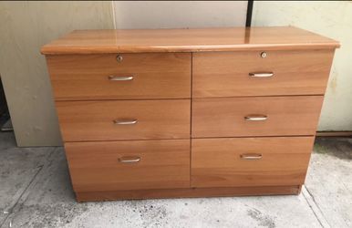 Teeker 6-Drawer Dresser for Bedroom, Modern Wood Chest of Drawers Sturdy Storage Chest Cabinet with 6 Drawers for Living Rooms, and Hallways