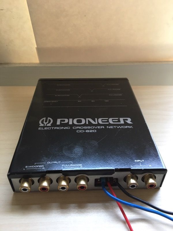 Pioneer Electronic Crossover CD-620 for Sale in Los Angeles, CA