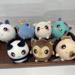 7 Squishamals 4” Assorted Animals