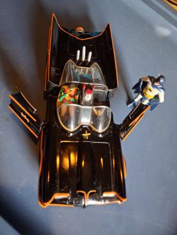 Jada Toys 1966 Classic TV Series Batmobile