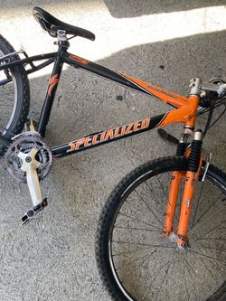 Specialized Rockhopper Mountain Bike