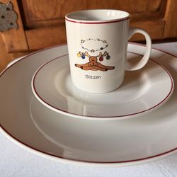 32 pc set of vintage reindeer place settings