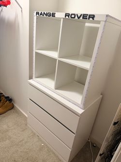 Drawers and shelf