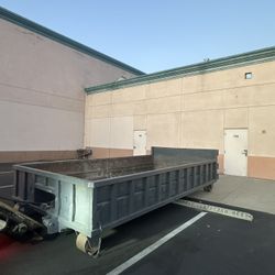 10 Yard Dumpster Bin 
