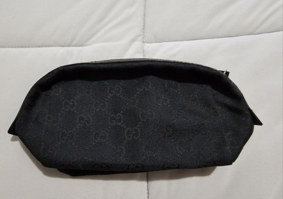 GUCCI Logo GG Pattern Mini Pouch Bag