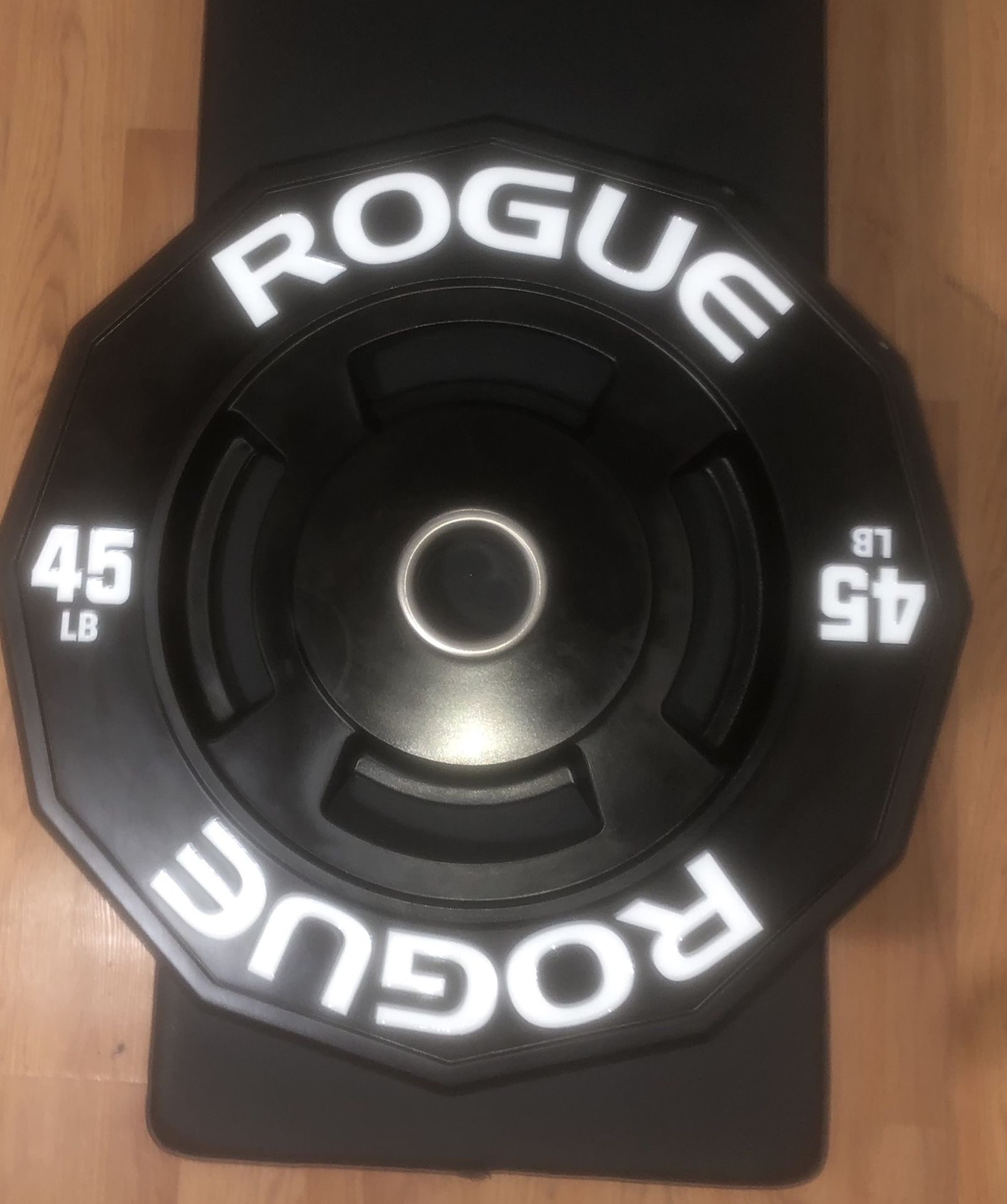 Rogue 45lb bumper plate