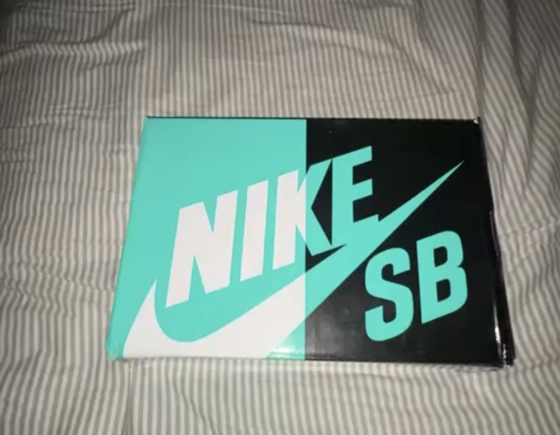 Purple Lobster Sb Dunks