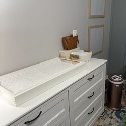 Changing Pad Tray