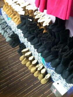 Ugg style boots for youth
