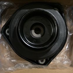 Mercedes Strut mount Mercedes 2007-2014 (204-320-12 -73-69) NEW! 