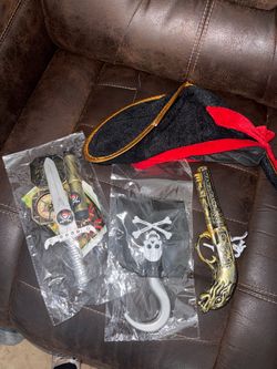 New! Pirate Accesories