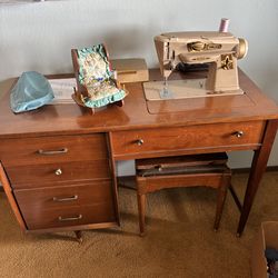 Sewing table and machine free