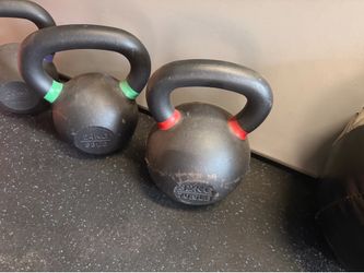 Kettlebell  24kg/53lbs and 32kg/70.5lbs