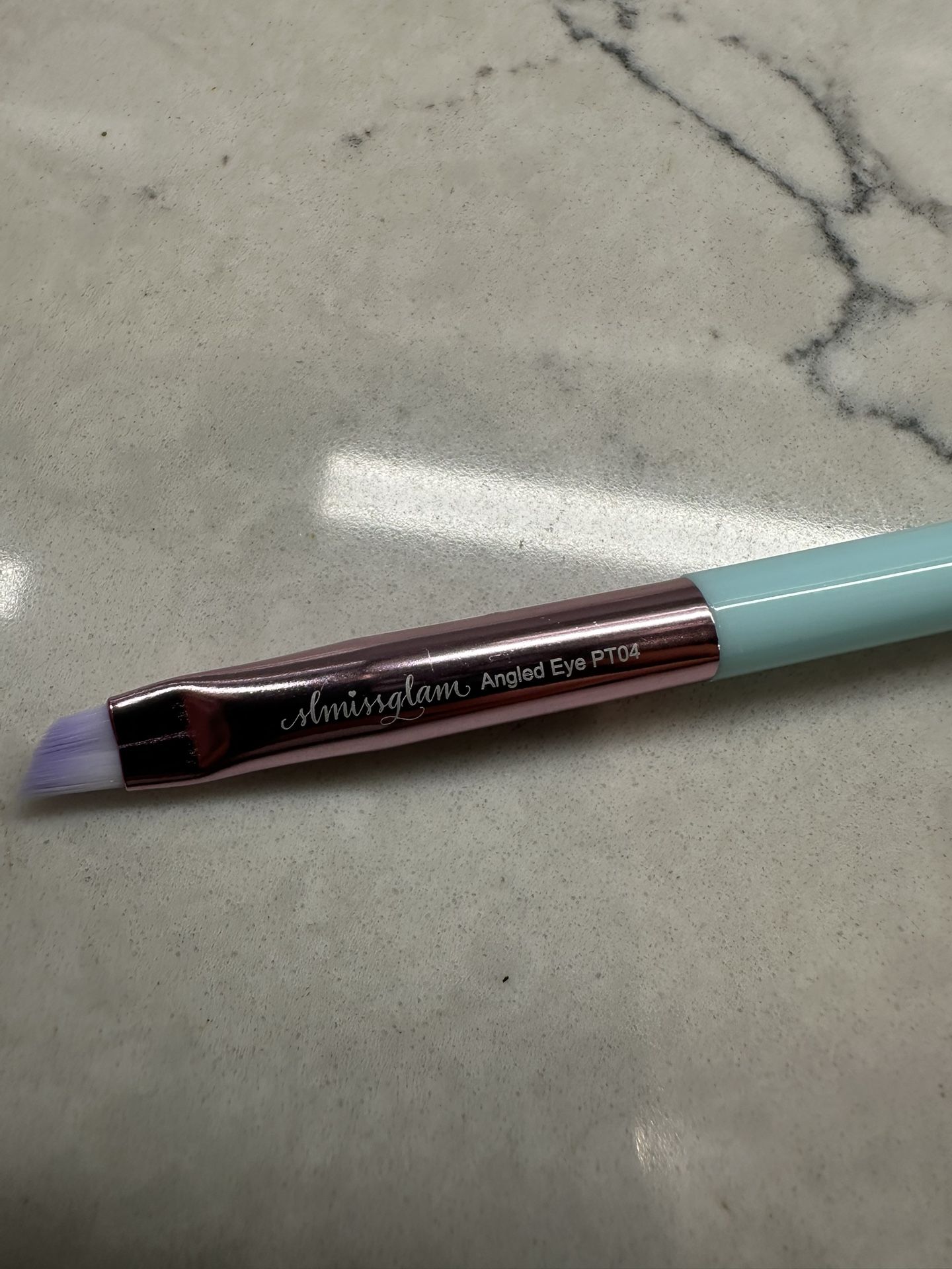 New SLMISSGLAM Angled Eye Brush Full Size