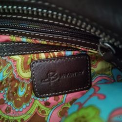 26 Purses 
