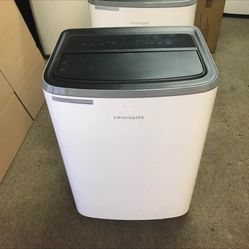Frigidaire 8K BTU Portable Air Conditioner LIKE NEW