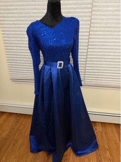 Beautiful long blue dress New! Size S & Lwith Crystal belt !