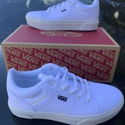 Vans big Girl Size 6 White Seldan Platform Canvas ( Fits Women 7.5-8)