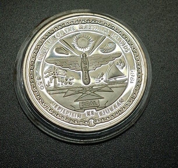 1989 Marshall Islands $50 First Landing on Mars Proof Silver Coin
