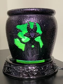 NEW COLLECTORS Scentsy Disney Villains Warmer