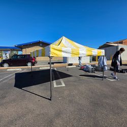 10 x 10 Pop Up Canopy