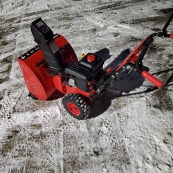 Snow Blower Power  Smart 24' Like New.