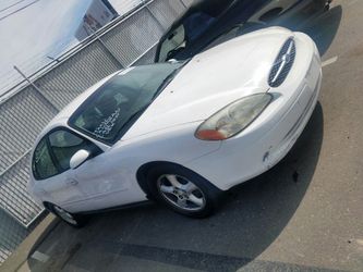 2003 Ford Taurus