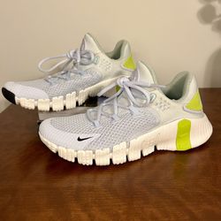 Women’s Nike Tennis Shoes 