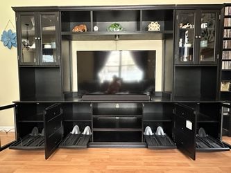 Entertainment Center / TV Wall $400 OBO MUST SELL!