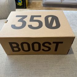 Yeezy boost 350 V2 / Black / Size 11