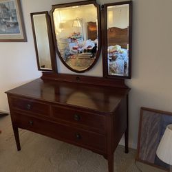 Vintage Mirror Dresser 