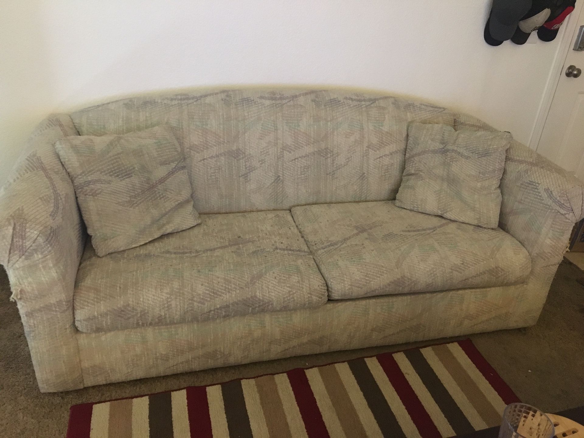 Couch with pull out bed