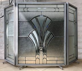 LUXURIOUS FOLDING FIREPLACE SCREEN WITH BEVELED ORNATE DECORATIVE GLASS - PERFECT CONDITION!