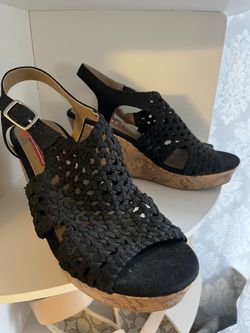 Cute And Comfy! Summer Wedges 7.5 Women’s 