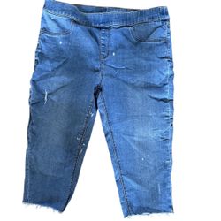 Women Distressed Capri 
