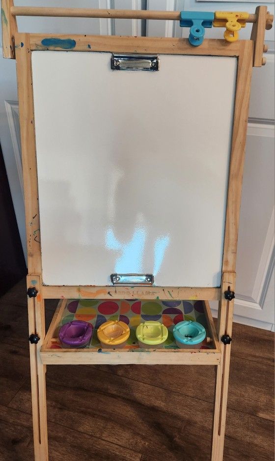 Kids Art Easel